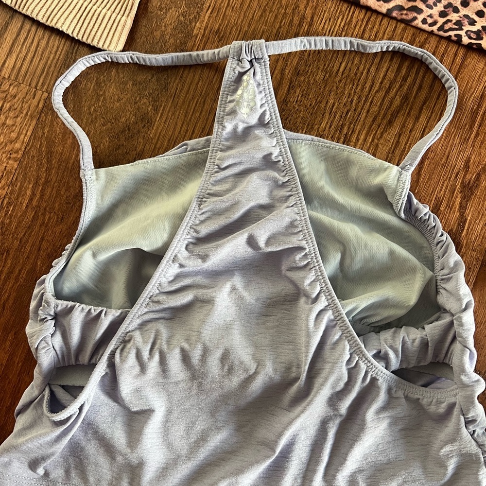 Workout top bundle (3) - Picture 3 of 5